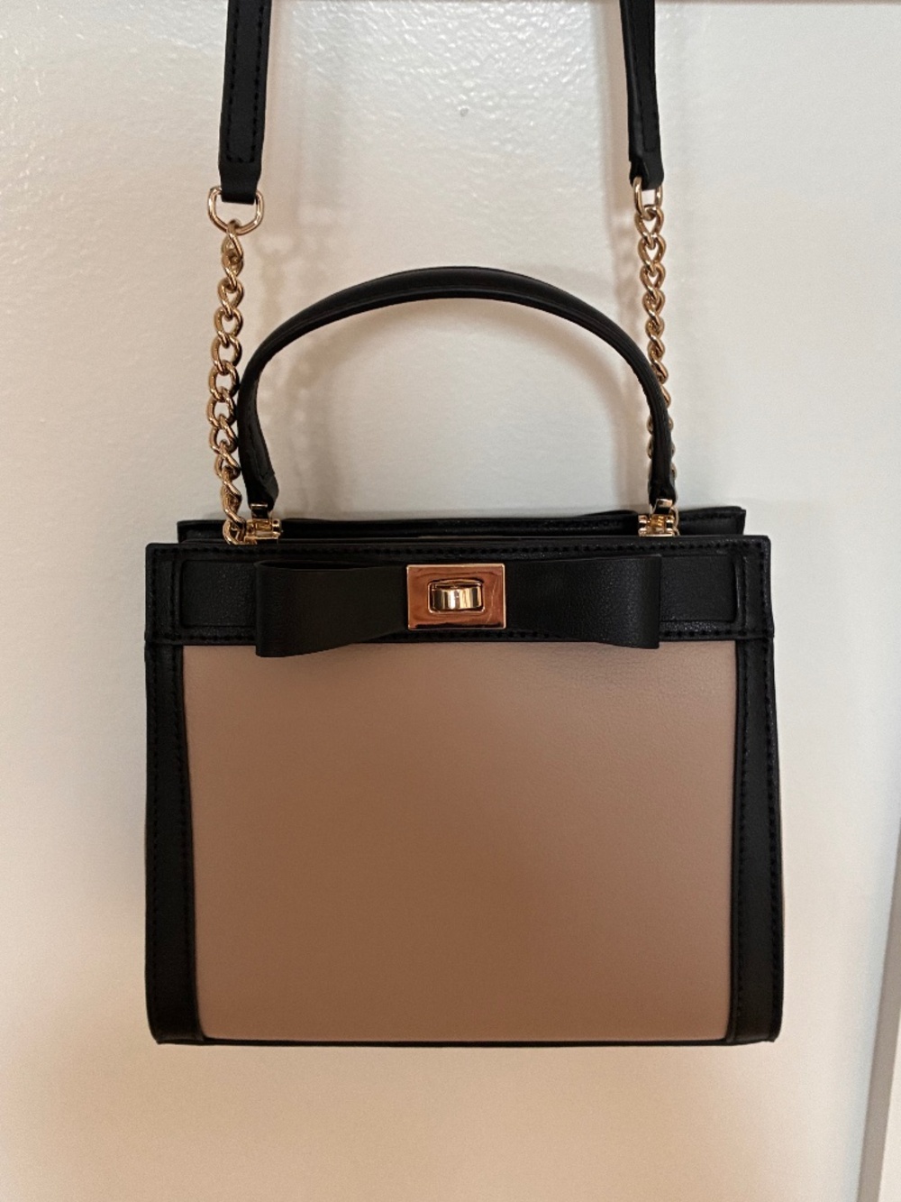Kate Spade black and tan Mayfair Drive Mini Tullie satchel